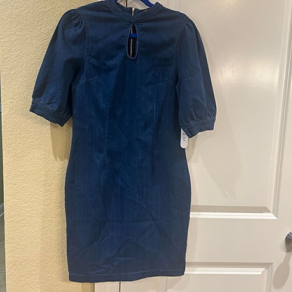 Story‎ On short sleeve denim dress size large NWT